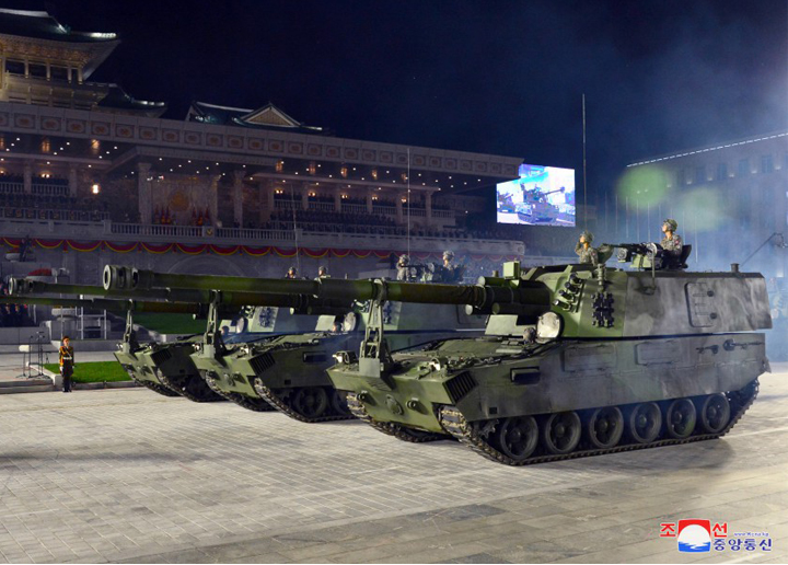 21-조선로동당창건 75돐경축 열병식